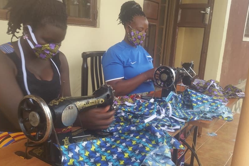 47434014_1588096641575594_r